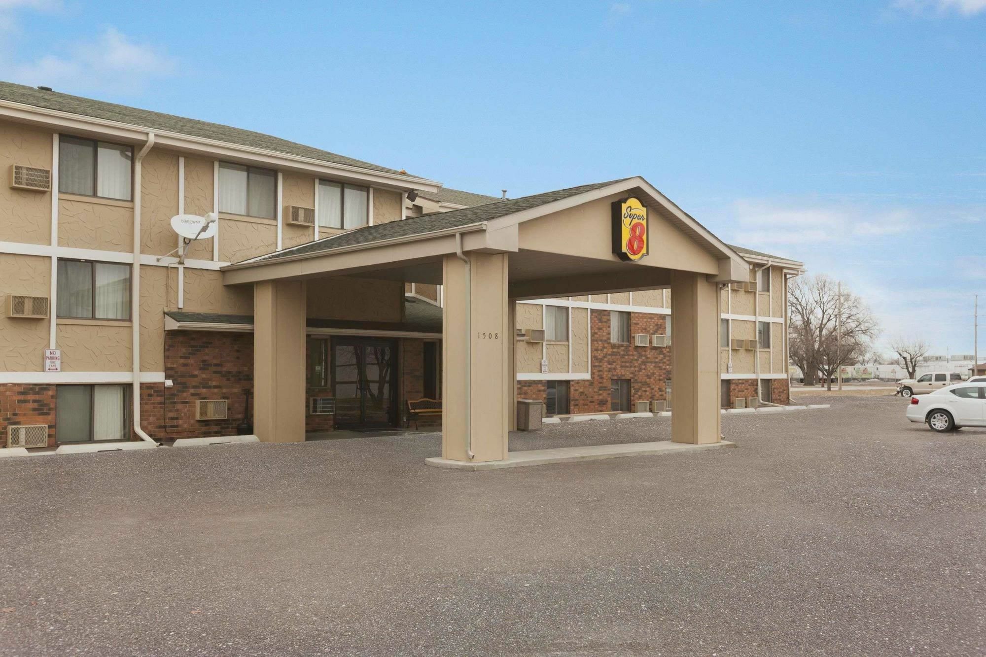 Super 8 By Wyndham Sioux Falls Near Convention Center Buitenkant foto