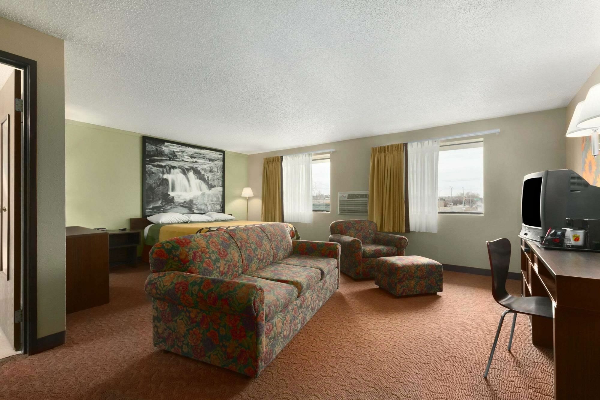 Super 8 By Wyndham Sioux Falls Near Convention Center Buitenkant foto